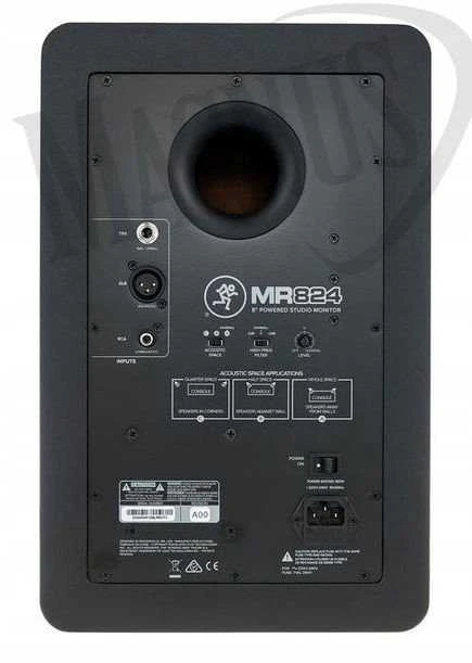 Mackie MR824 monitoriaus galinė jungčių plokštė