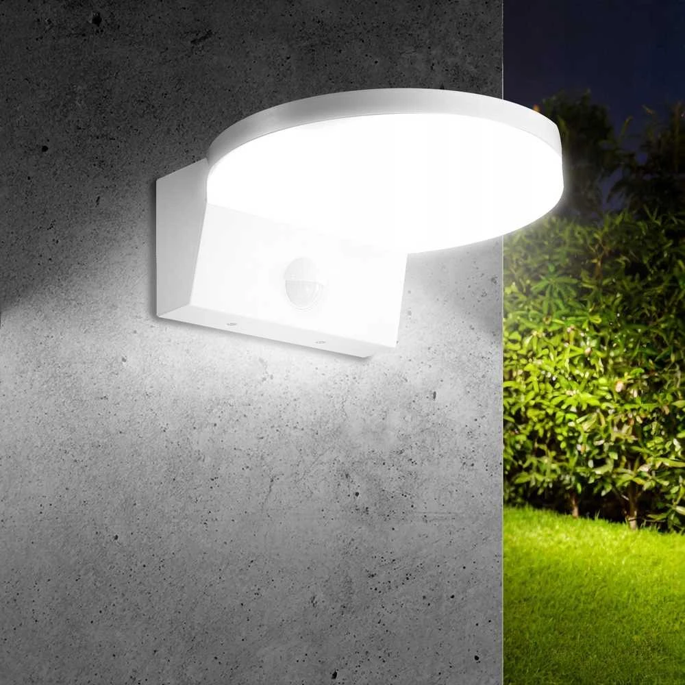 Lampa „Maclean“ LED šviestuvas su judesio jutikliu, PIR judesio jutikliu, baltas, 15 W, IP65, 1560 lm, neutrali balta (4000 K) MCE344 W