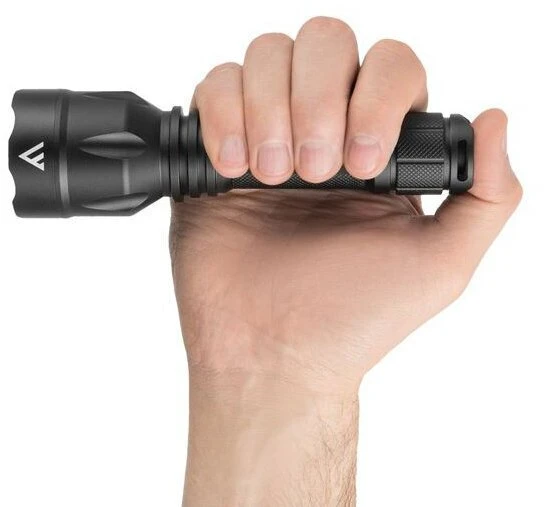 „MacTronic“ įkraunamas LED rankinis žibintuvėlis (LED) su „Juodas Eye“ 1550 THH0047