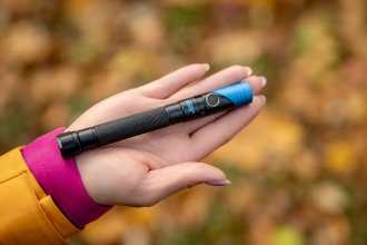 NWL „Newell FL250L“ USB-C taktinis žibintuvėlis