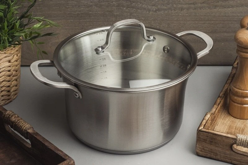 Maestro plieno puodas su dangčiu indukcinei dujinei viryklei, mažas 18 cm, 1,75 l MAESTRO MR-3505-18