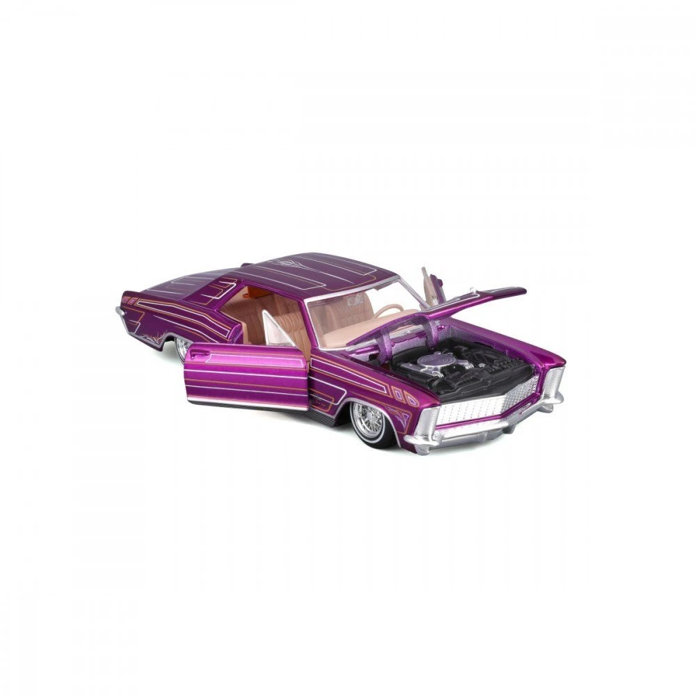 Maisto 1965 m. „Buick Riviera“ kompozitinis modelis 1/26
