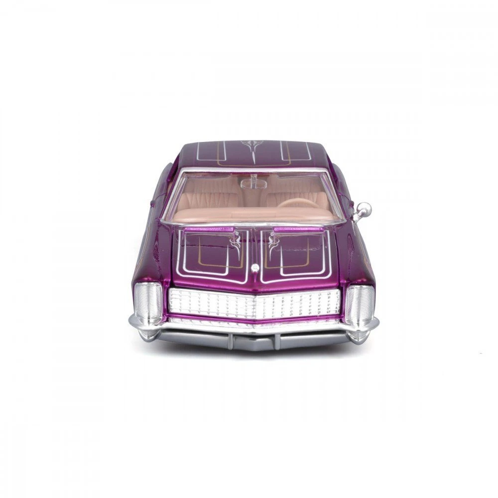 Maisto 1965 m. „Buick Riviera“ kompozitinis modelis 1/26