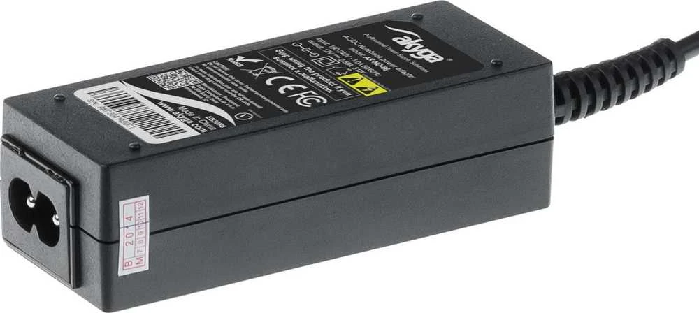 Akyga 31 W nešiojamas kompiuterio maitinimo adapteris, paviršinis kištukas, 2,6 A, 12 V (AK-ND-66)