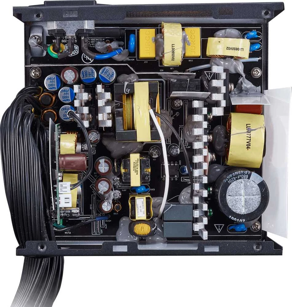 „Cooler Master“ MWE Bronze 750W V2 maitinimo šaltinis - 230V 80+ Bronze