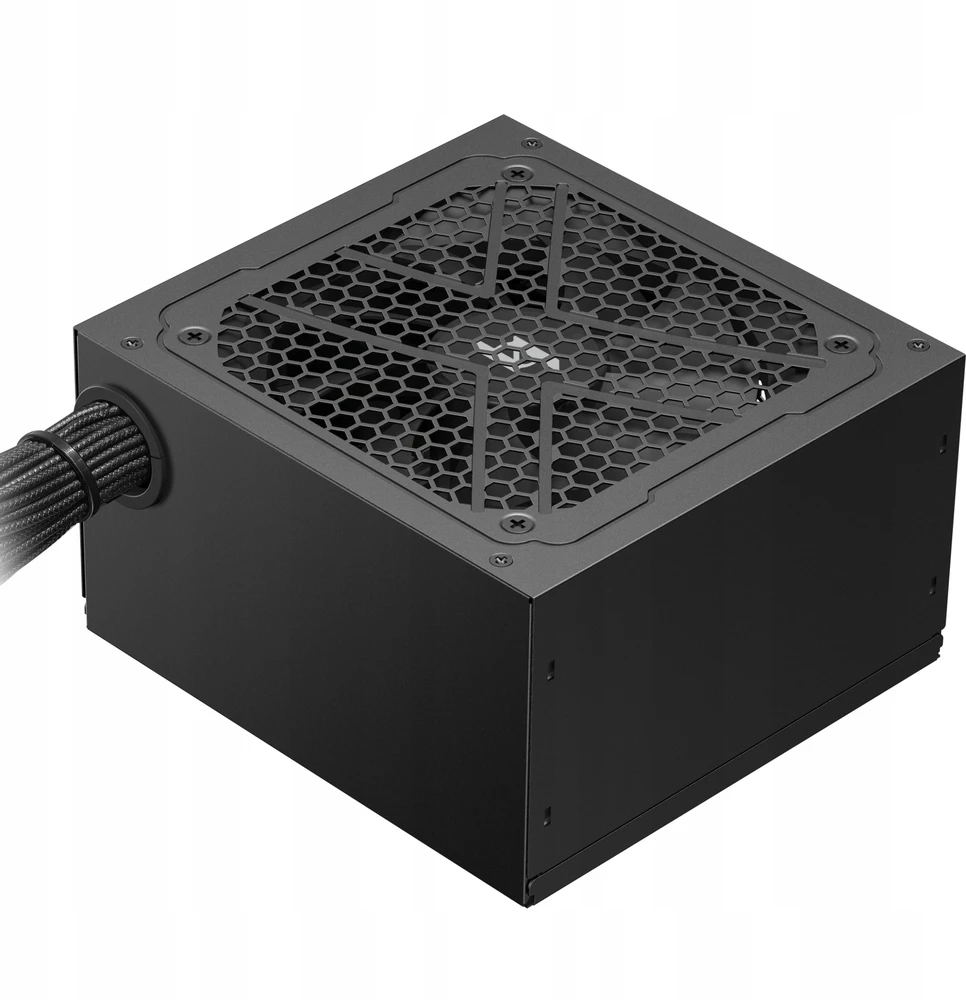 „Gamemax“ maitinimo blokas | MAX P650B | 650 W | Bronzos spalvos | Nemodulinis