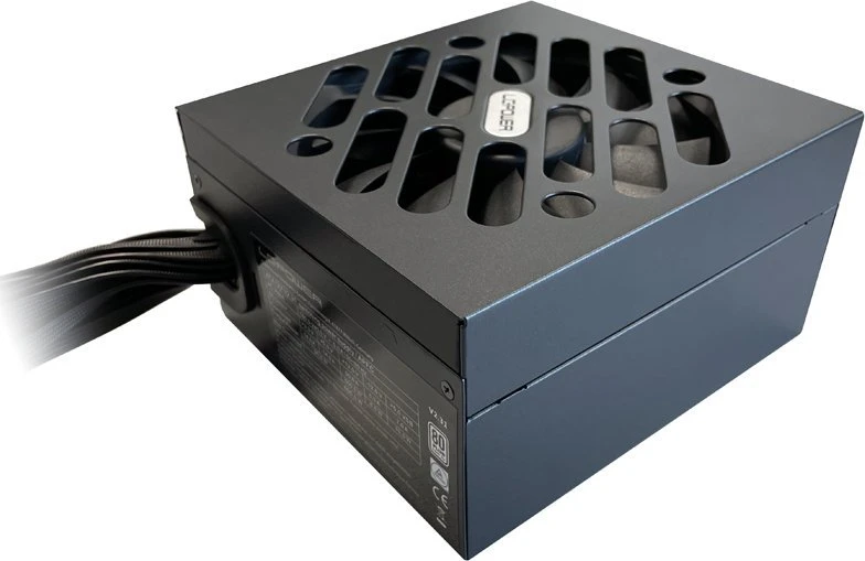 LC-Power LC700SI V2.31, 700 W, 180–240 V, 700 W, 50/60 Hz, 3 A, aktyvus