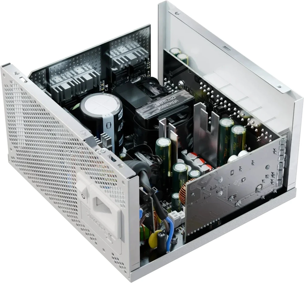750W „Seasonic Core GX-750-V2-Baltas“ kabelių valdymas