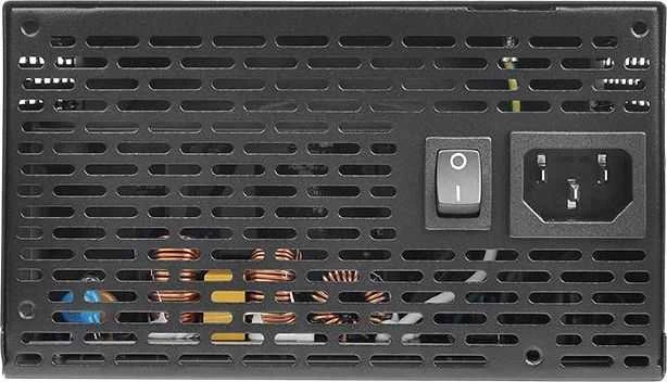 Maitinimo šaltinis|THERMALTAKE|650 W|Didžiausia galia 780 W