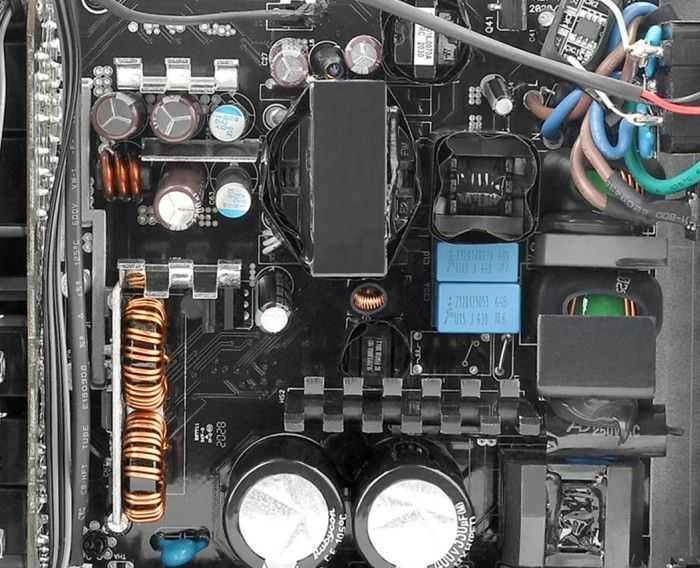 Maitinimo šaltinis Thermaltake Toughpower GF2 ARGB 650W