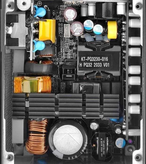 Maitinimo blokas Thermaltake Toughpower SFX 650W Modular 80+ Gold