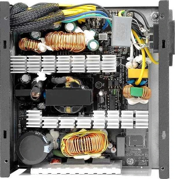 Maitinimo blokas Thermaltake TR2 S 700W