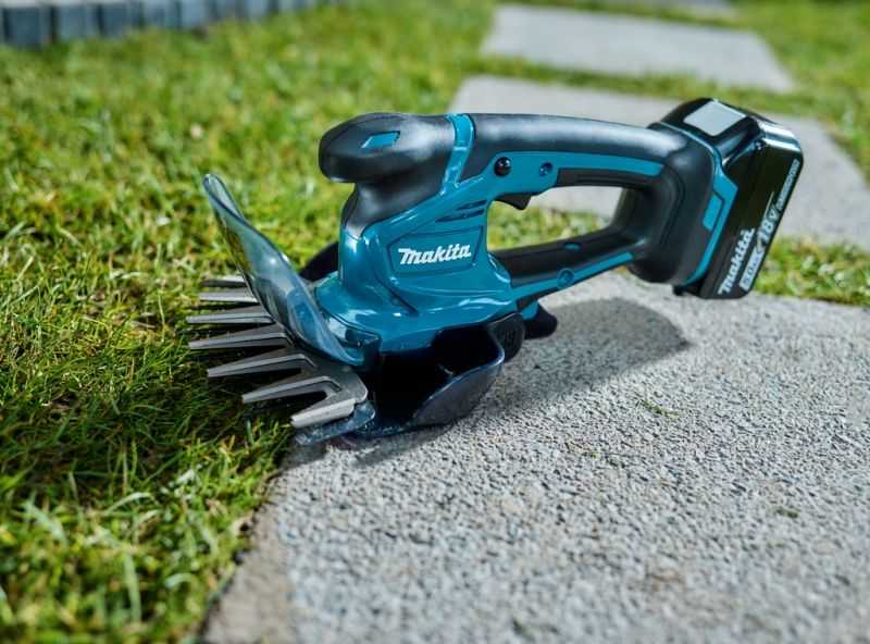 琵琶 Akumuliatorinis gyvatvorių žirklės Makita DUM604ZX (Pažeista