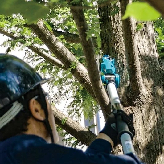 Makita aukštapjovė DUA200Z , 18V, BL, 200mm, 6,7 m/s, be akumuliatoriaus ir kroviklio