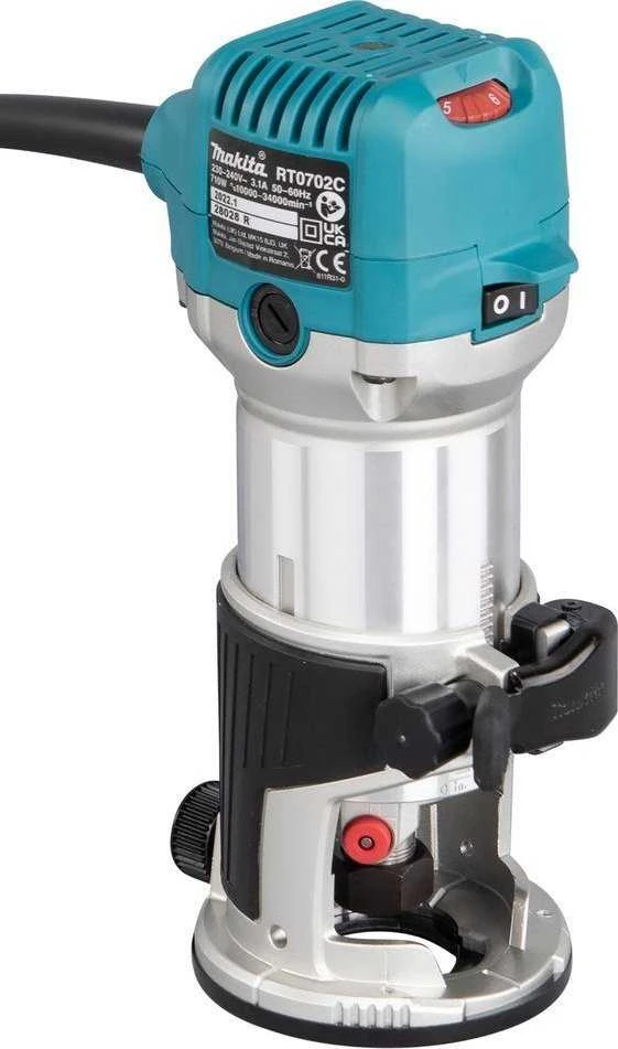Frezeris Makita RT0702C