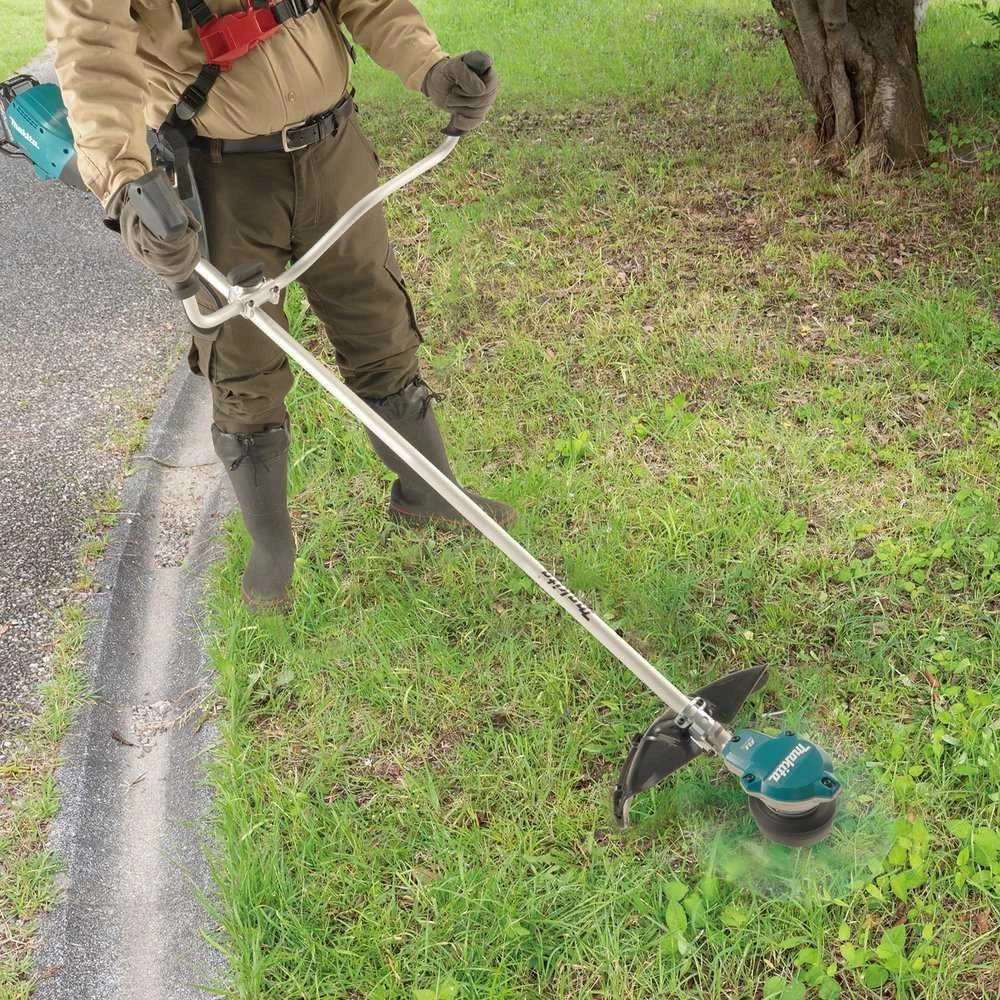 Makita UR002GZ01 Cordless grass trimmer, 40Vmax XGT, 350mm, BL-motor AFT, ADT, be akumuliatoriaus ir kroviklio