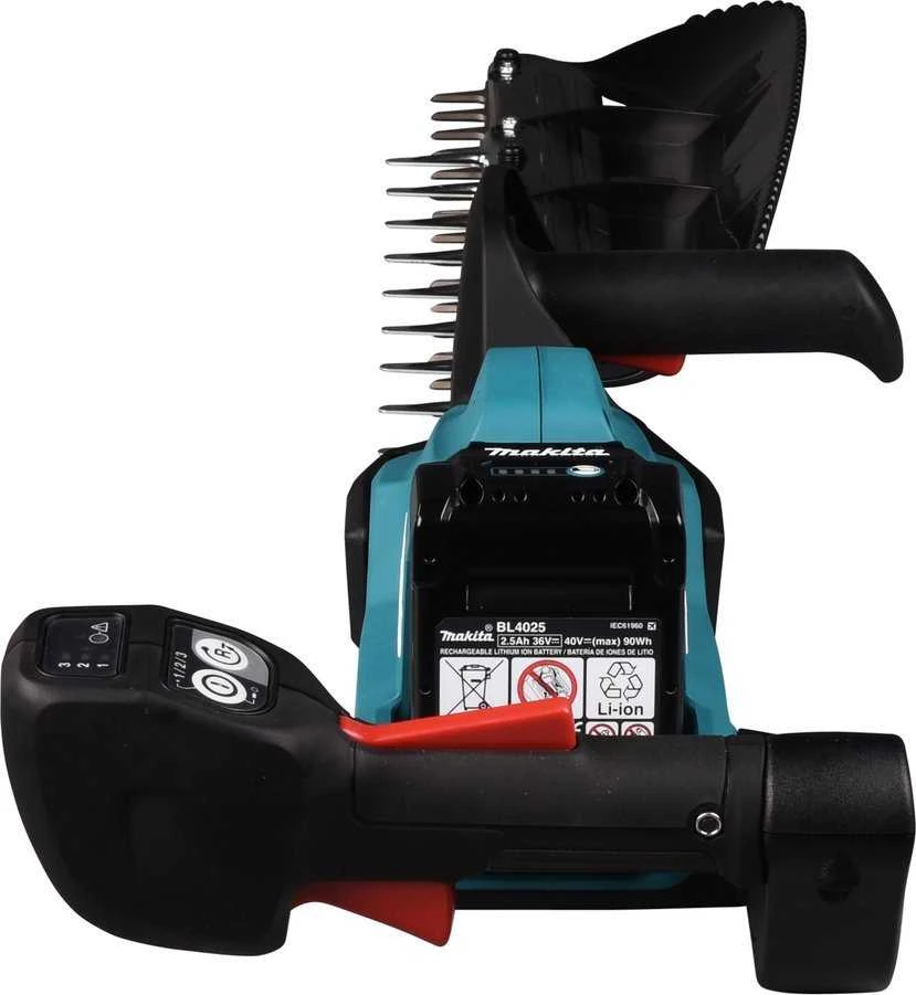 Makita UH013GZ Cordless single blade hedge trimmer, 40Vmax XGT, BL-motor, 600mm, be akumuliatoriaus ir kroviklio