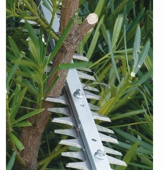 Makita UN001GZ Cordless pole hedge trimmer, 40Vmax XGT, BL-motor, 600mm, (6 stage:UP45°-DOWN70°) 4,0kg, be akumuliatoriaus ir kroviklio