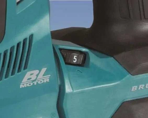 Makita HR004GZ01 Perforatorius XGT, 2,9 J, 28mm; 4,1kg, bešepetėlinis variklis, greitojo keitimo griebtuvas, AVT; XPT; "Z" versija - komplektuojamas be akumuliatoriaus ir kroviklio