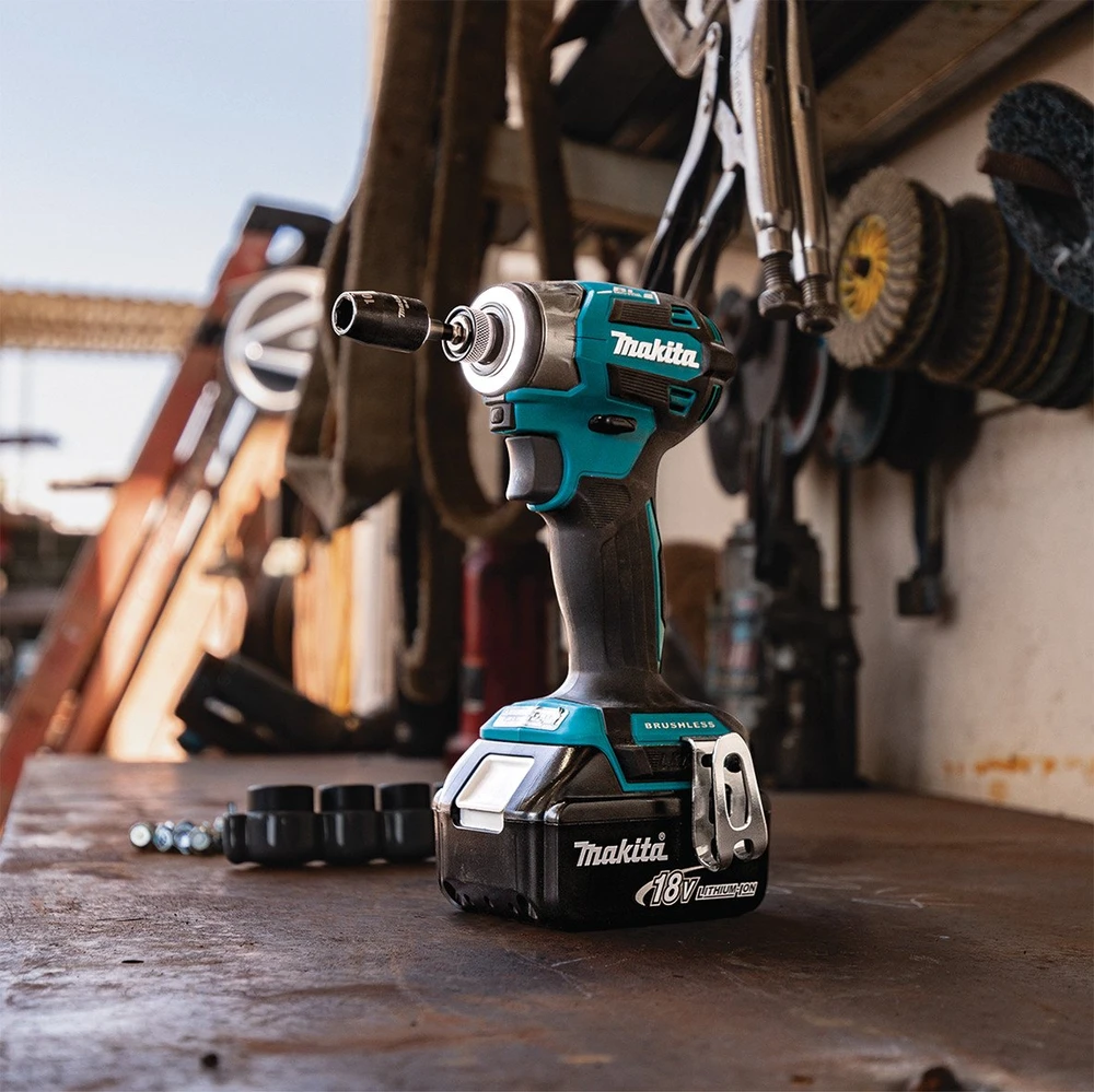 Makita DTD173Z Akumuliatorinis smūginis suktuvas, 18 V,Li-ion, 180 Nm, LED, Neturintis šepetėlių variklis, XPT, Be akumuliatorių ir kroviklio!