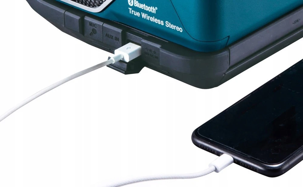 Makita MR014GZ Akumuliatorinis darbinis grotuvas Bluetooth 14.4V-40V/AC, LCD, Integruotas mikrofono stiprintuvas