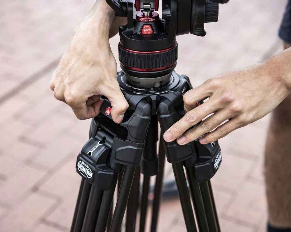 Vaizdo Trikojis Komplektas - Manfrotto 645 Fast Twin Aliumininis Trikojis Su Nitrotech 608 Galvute