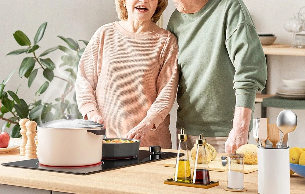 IsEasy LT2V-30 dviejų zonų keraminė/elektrinė viryklė su rankenėlėmis