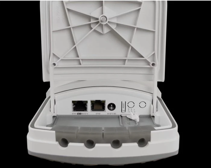 Maršrutizatorius Mikrotik „MicroTick“ | wAPGR-5HaxD2HaxD&R11e-LTE7 | wAP x LTE7 rinkinys | 802.11ax | 10/100/1000 Mbit/s | Ethernet LAN (RJ-45) jungtis 2 | Tinklo palaikymas: Ne | MU-MiMO: Taip | Ne, mobilusis plačiajuostis ryšys