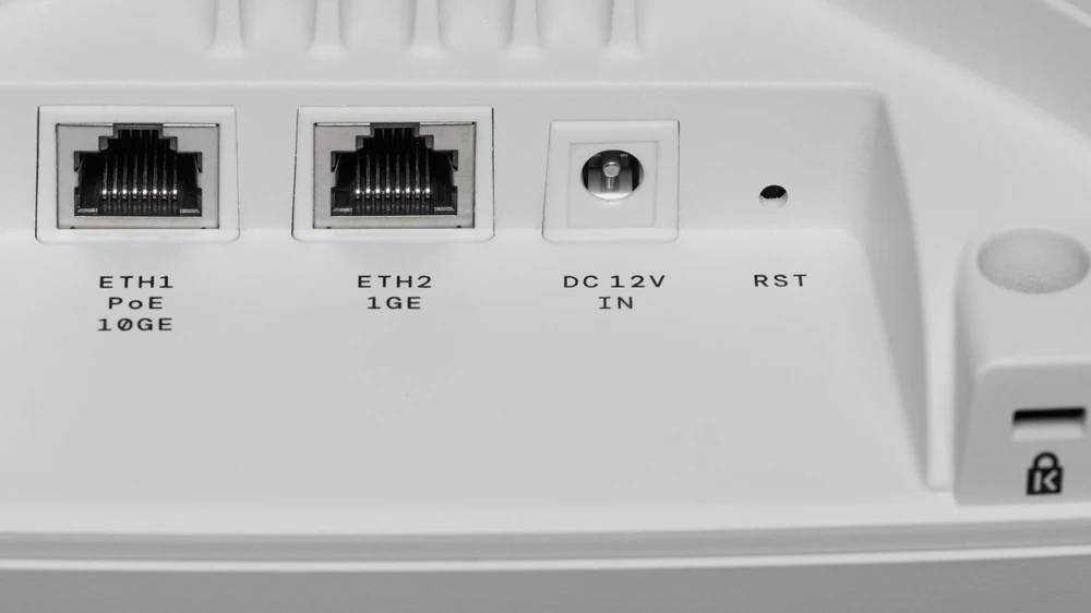 Maršrutizatorius Lancom Carruzzo LX-7400 18000 Mbit/ai Balta Maitinimas per Eternetą (PoE)