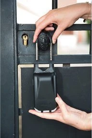 Master Lock Pagrindinis užrakto seifas su reguliuojamu apkabu 5420EURD