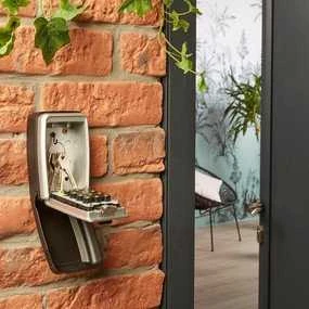 Master Lock Raktų dėžutė su kodine mygtukine 12 skaitmenų spyna 5423EURD