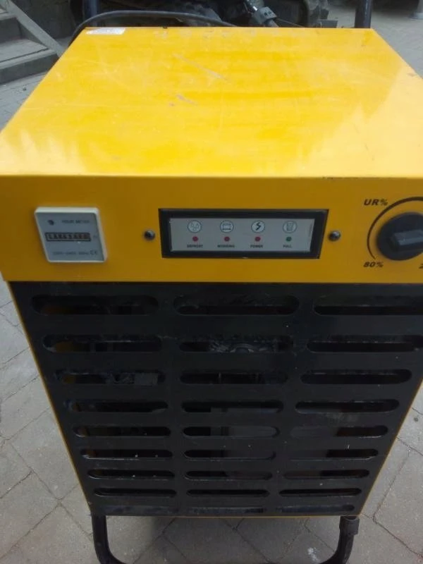 Sausintuvas Buitinis drėgmės surinkėjas Master DH 62; 890 W