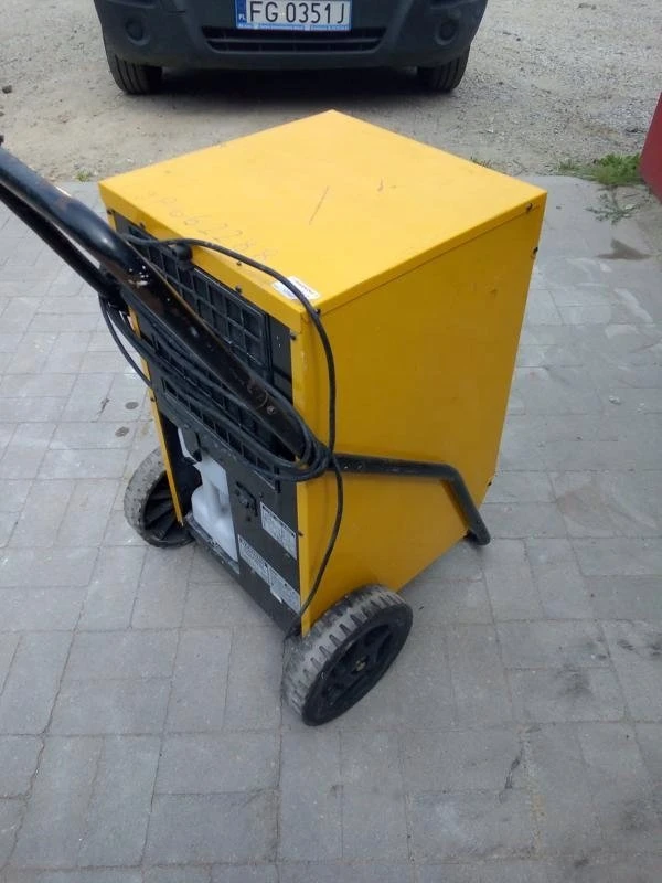 Sausintuvas Buitinis drėgmės surinkėjas Master DH 62; 890 W