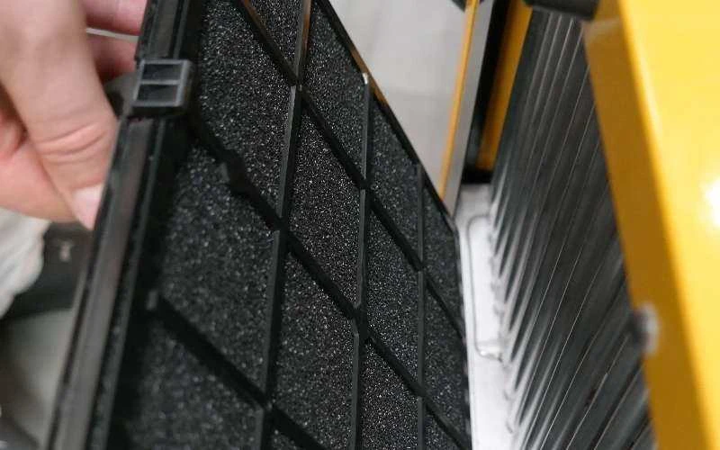 Sausintuvas Buitinis drėgmės surinkėjas Master DH 44; 0,61 kW