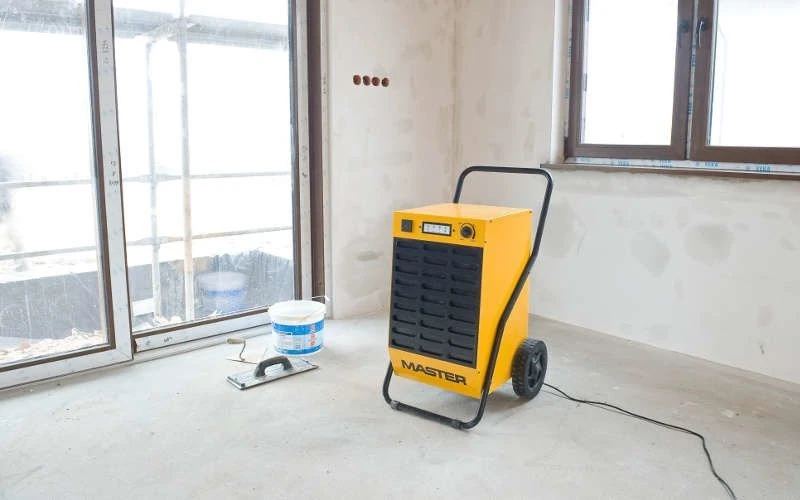 Sausintuvas Buitinis drėgmės surinkėjas Master DH 44; 0,61 kW