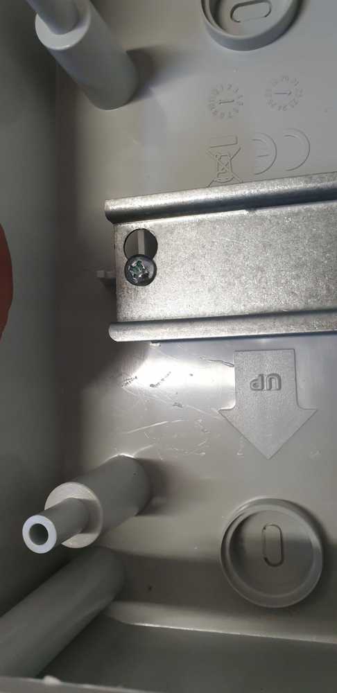 „MasterLock Master Lock“ plokščias guminis laido dvigubas laidas 3225EURDAT