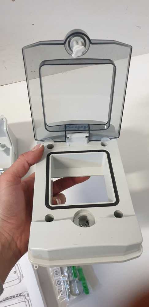 „MasterLock Master Lock“ plokščias guminis laido dvigubas laidas 3225EURDAT