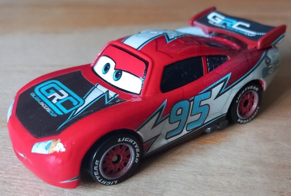 „Mattel“ automobiliai. Auto Lightning McQueen HTY00