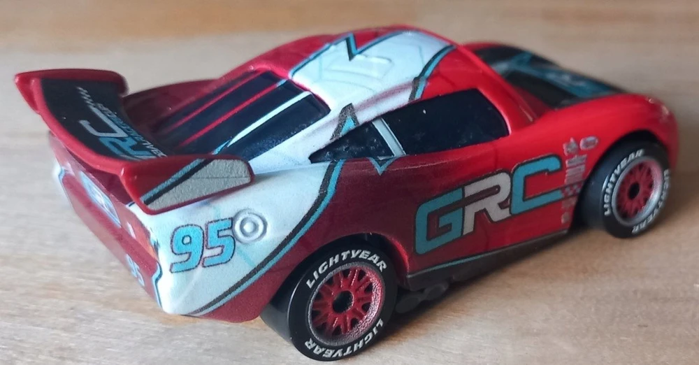 „Mattel“ automobiliai. Auto Lightning McQueen HTY00