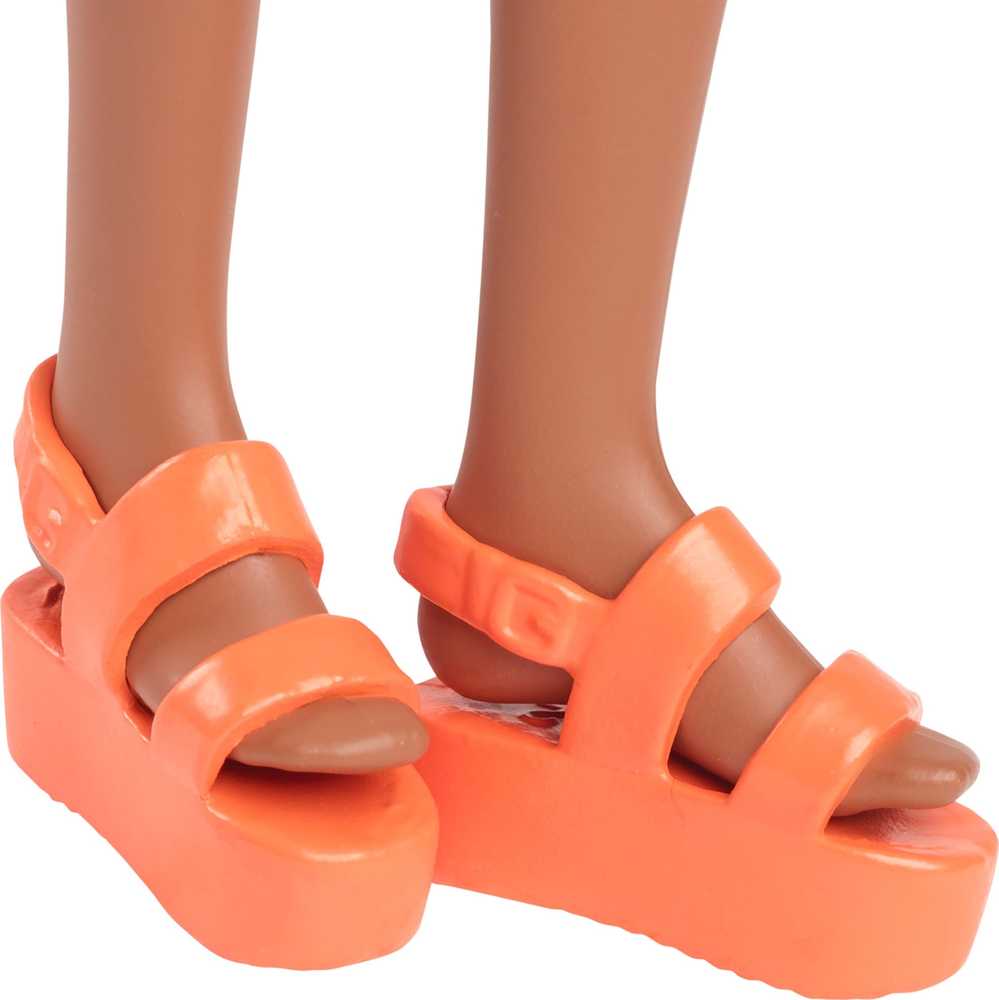 Mattel BARBIE madistė geltona suknele (HYT91)