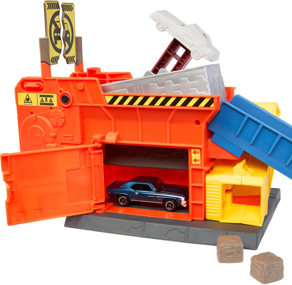 Mattel MATCHBOX MOVIE Smalley’s automobilių traiškymo garažas su trasa (JMG56)
