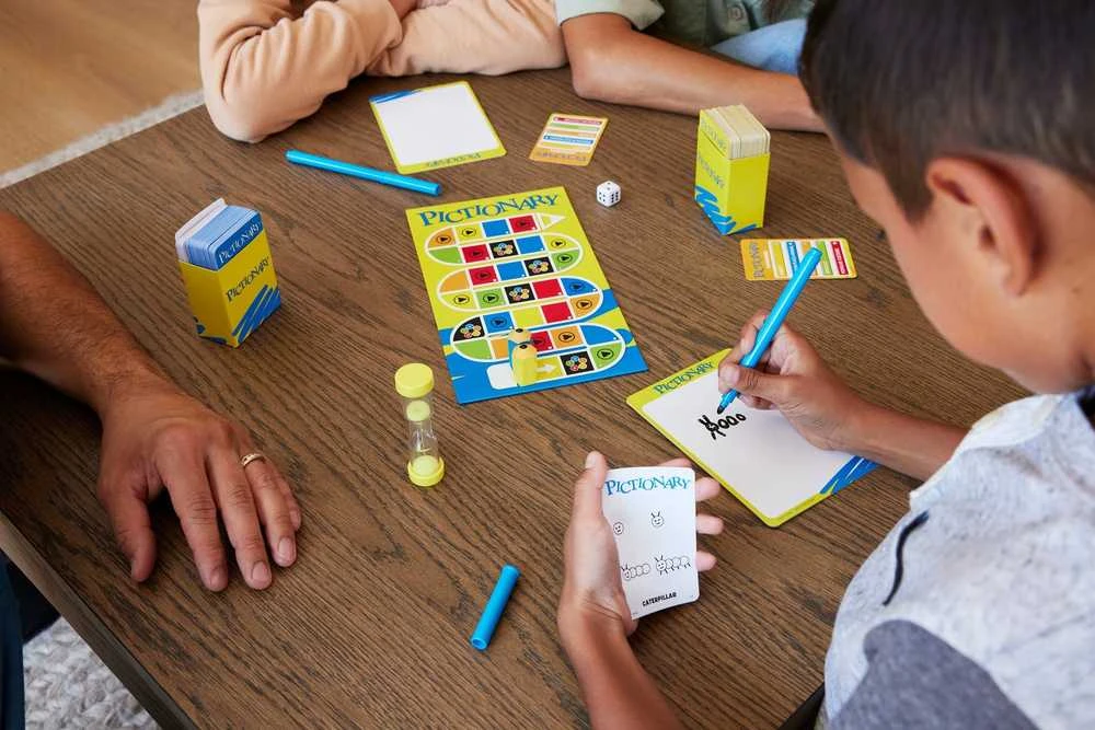 Mattel Stalo žaidimas Pictionary šeimai piešimo