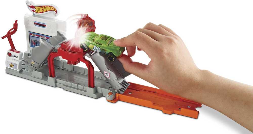 Mattel Žaislinis Hot Wheels automobilis gaisras stotyje FJN36