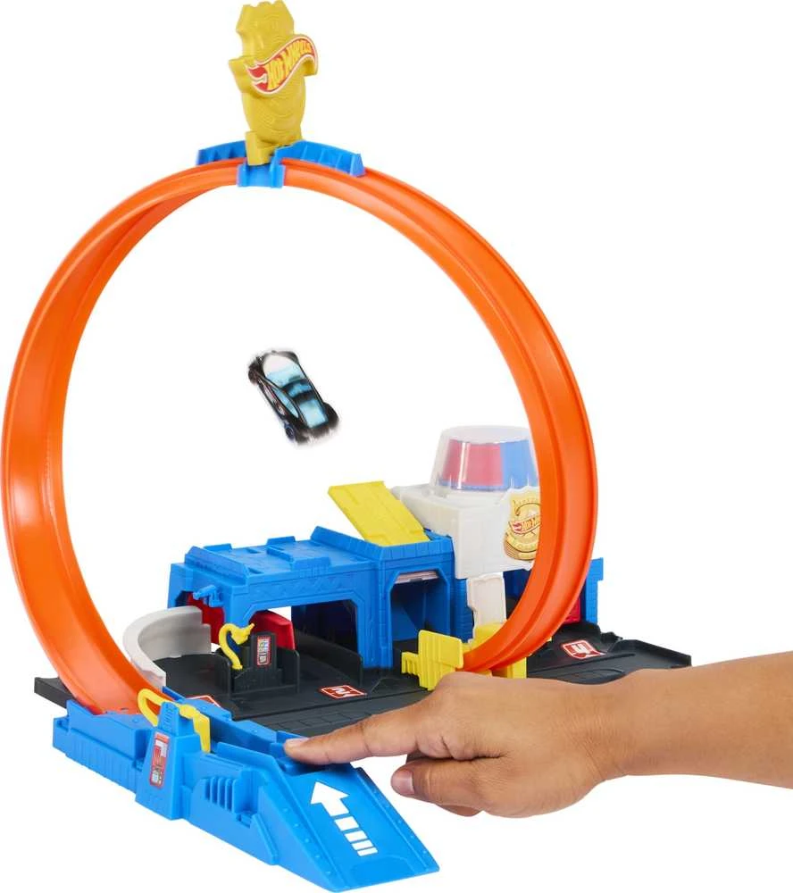 Mattel HOT WHEELS CITY rinkinys – Super policijos stotis (JBM71)