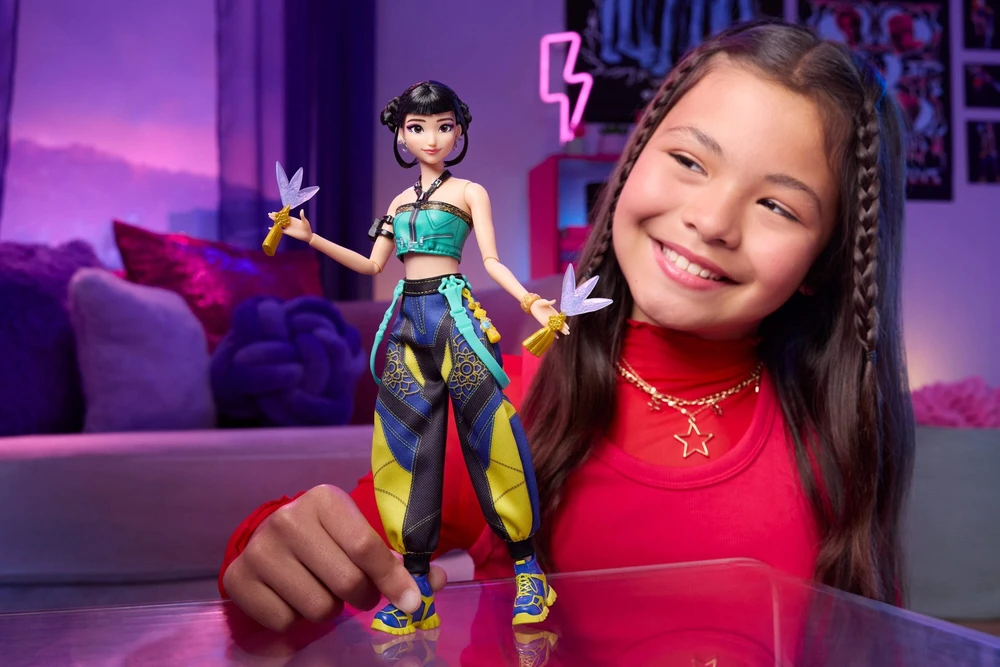 Lėlė su aksesuarais „Mattel KPop Demon Hunters Zoey“, JRN37