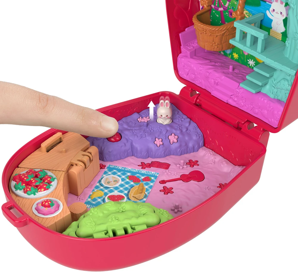 Polly Pocket – kompaktiškas braškių zuikučio krepšelis (JKC47)
