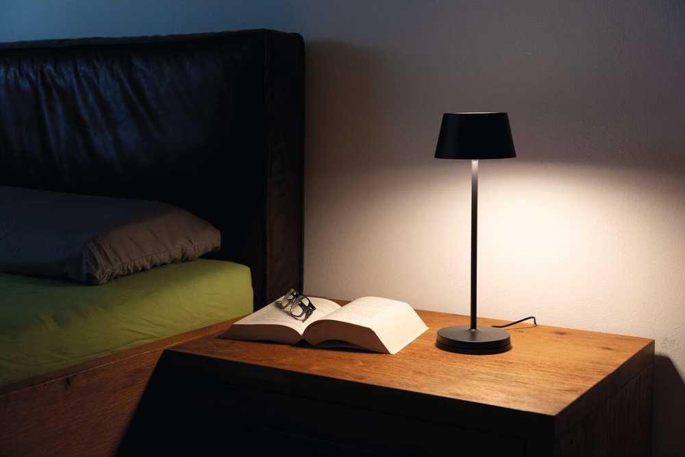 Nezatříděno Maul stalinė lempa MAUL lighting LED stalinė lempa F formos rutulys