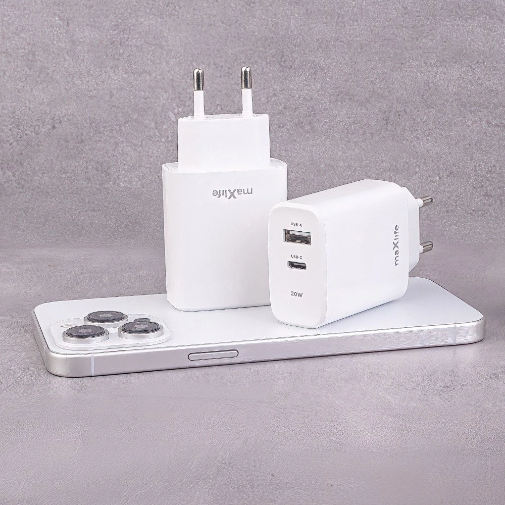 Maxlife MXTC-10-20AC PD QC įkroviklis 1x USB-C 1x USB 20W baltas