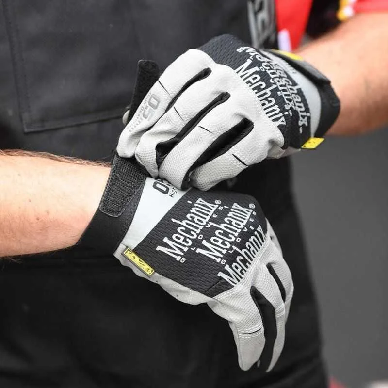 Mechanix Wear Pirštinės Mechanix Specialty Hi-Dexterity 0.5 S dydis. 0,5mm storio delnas. Velcro, dirbtinė oda, TrekDry®, Lycra