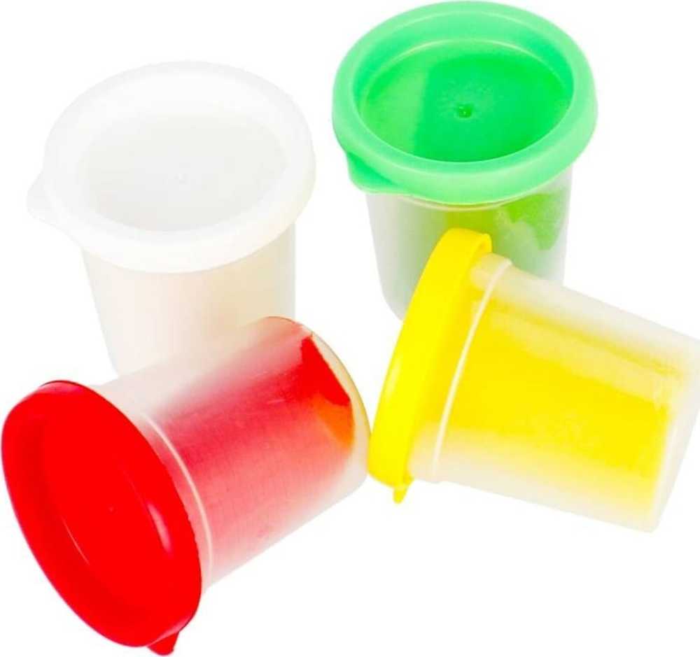 Mega Creative MASS PLASTIKINIS STALAS AKC 41X35X6 MC PUD 18